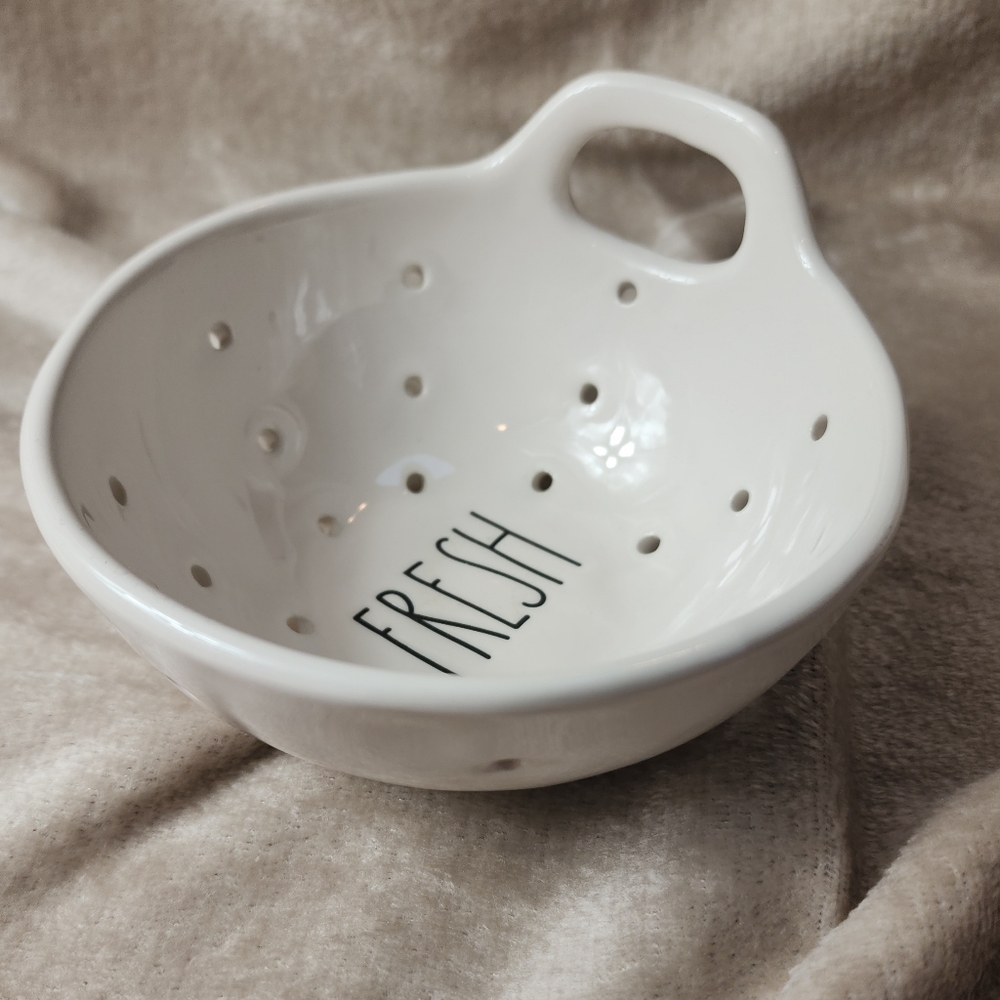 Rae Dunn Ceramic Small Colander Off White Farmhouse‎ "Fresh"